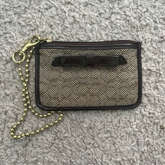 Coach Handbags - EUC Coach Brown Card Case